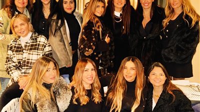 زينة تحتفل بعيد ميلادها برفقة أصدقائها..  أدامكم الله في حياتي