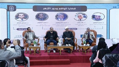 علاء جانب: الأزهر بذل جهودًا مكثفة لتحصين المجتمع من الأفكار الدخيلة والمتشددة
