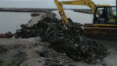 إزالة 5 حالات للتعدي على أملاك الدولة بدمياط