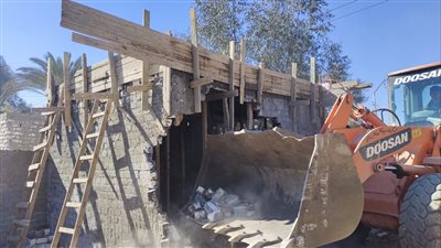  أسيوط: إزالة 20حالة تعد على الأراضي الزراعية وأملاك دولة بمركزي الفتح والغنايم