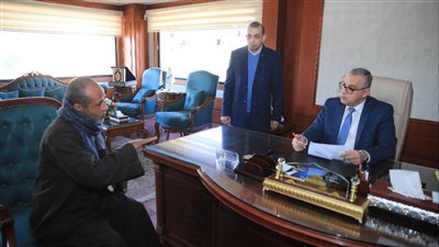 205 مواطن يعرضون مطالبهم وشكواهم خلال اللقاء الجماهيري بسوهاج