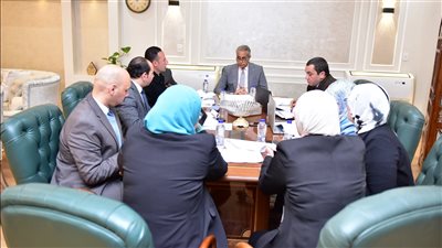 شحاتة يناقش الملاحظات الواردة على مشروع قانون العمل الجديد