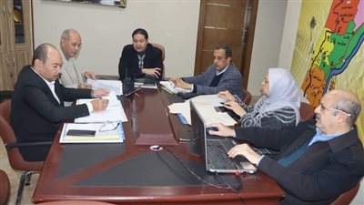 نائب محافظ بني سويف يعقد اجتماعًا لمراجعة ملفات التقنين