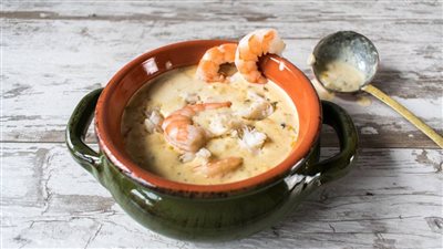 طريقة تحضير شوربة سي فود بالكريمة على خطى المطاعم