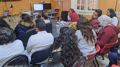 صحة أسيوط تعقد دورات تدريبية لأطباء العيون بالتعاون مع الجامعة