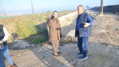 محافظ الغربية يتابع رفع الإشغالات وسير العمل بمحور النعناعية بكفر الزيات