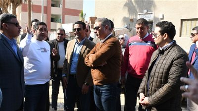 محافظ الفيوم يتفقد مشروعات 
