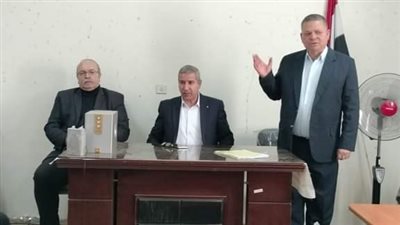 تعليم الشرقية يناقش آليات تطوير العمل بمنافذ بيع منتجات التعليم الزراعي 