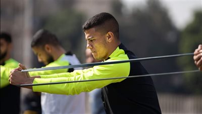 فقرة تدريبات بدنيه للاعبى الزمالك لمدة ٢٠ دقيقه 