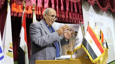 ملتقى إعداد معاوني أعضاء هيئة التدريس يناقش قوانين الحياة الجامعية 