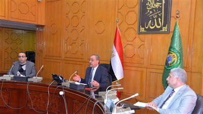 محافظ الإسماعيلية يؤكد على تكثيف الحملات الرقابية اليومية على المخابز