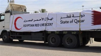 قناة إسرائيلية تطالب بتفتيش شاحنات المساعدات الإنسانية بعد عودتها من غزة