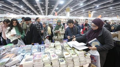 مبيعات إصدارات الثقافة تتجاوز  650 ألف نُسخة بالدورة 55 بمعرِض القاهرة للكتاب