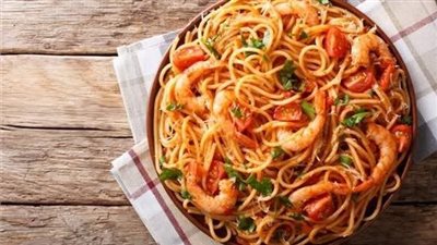 لعشاق المأكولات البحرية.. طريقة عمل باستا بالجمبري