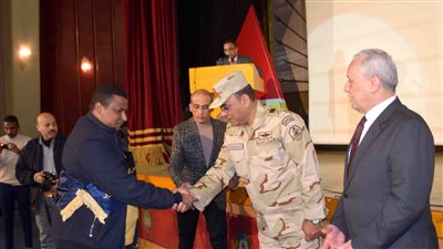 محافظ الأقصر: يوم الشهيد هو أعظم الأيام خلوداً فى تاريخ أمتنا 