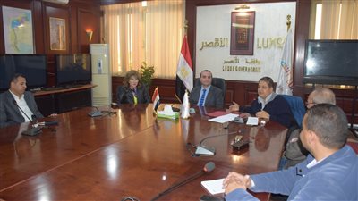 بحث الاستعدادات النهائية لمهرجان الاقصر السينمائي في دورته الـ13