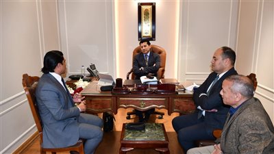 وزير الرياضة يلتقي رئيس الاتحاد المصري والعربي للميني فوتبول