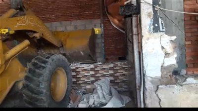 ازالة 13 حالة  تعدي بالبناء علي أملاك الدولة بالدقهلية 