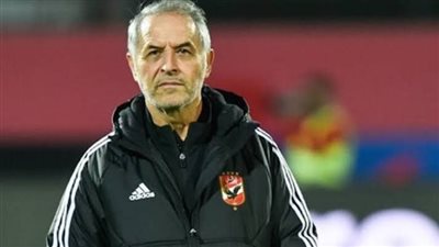 ناقد رياضي: الأهلي في حاجة لترميم دفاعه  