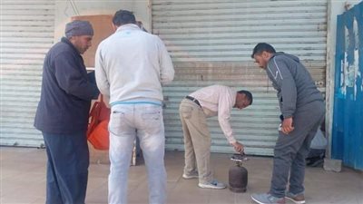 تنفيذ 131 قرار غلق وتشميع وإزالة إشغالات بالحي الثاني بالعاشر من رمضان