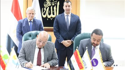 توقيع مذكرة تفاهم بين مياه القاهرة والمصرية للاتصالات لتحسين البنية الاساسية التشاركية