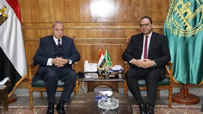 القليوبية تعقد اجتماعًا مع مجلس إدارة المصنع الحربي ببنها لإقامة مشاريع صغيرة 