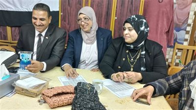 وزارة العمل: مشروعات فعلية لخريجات مركز التدريب المهني ببورسعيد