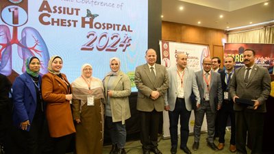 محافظ أسيوط يشهد الجلسة الافتتاحية للمؤتمر العلمي السنوى الأول لمستشفى الصدر 