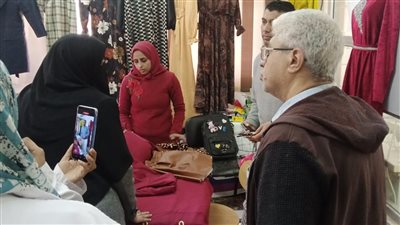 وزارة العمل: ختام برنامج تدريبي للفتيات على مهن الخياطة والتفصيل بسوهاج 