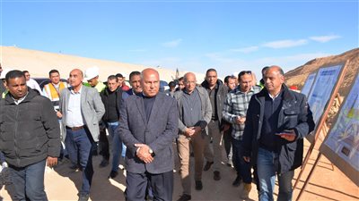 وزير النقل يتفقد مشروع القطار السريع (السخنة – العلمين - مطروح)