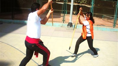 «رانـيا شوقي» أول مدربة تحطيب تحي فـنًا قتـاليًا فرعـونيًا 