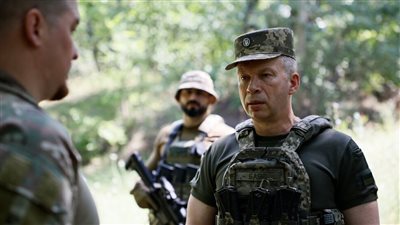 من هو أولكسندر سيرسكي قائد الجيش الأوكراني الجديد.. الجنرال المهووس بالانضباط ؟