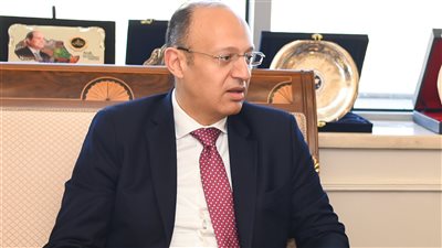 سفير مصر بأستراليا يؤكد حرصه على الاستعانة بخبرات المصريين بالخارج لخدمة الوطن