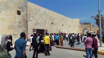 باى يا اجازة الطلاب تودع الحدائق والمنتزهات والشواطئ بالاسكندرية 