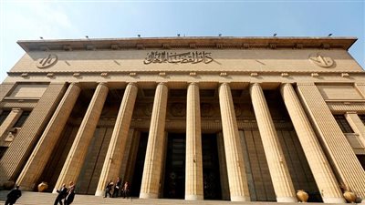 تأجيل محاكمة عاطلين بتهمة سرقة طالب بالإكراه 