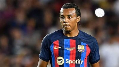 برشلونة يفتح الباب أمام رحيل كوندي للدوري الإنجليزي