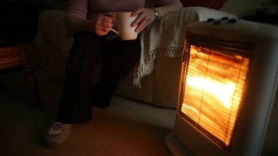 إصابة 5 مواطنين بحالة اختناق بسبب الدفاية الكهربائية