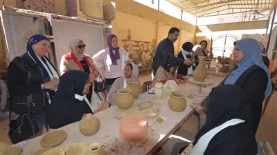 ابداعات فتيات اهل مصر بالملتقى ال15 للمحافظات الحدودية 