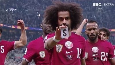 شاهد.. احتفال أكرم عفيف بهدفه في شباك الأردن بنهائي كأس آسيا