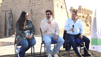 صور_ مهرجان الأقصر للسينما يكرم حسن الرداد وإيمي سمير غانم