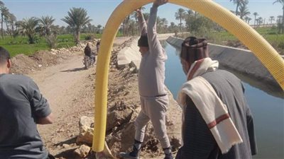 إزالة التعديات على الترع لمنع سرقة مياه الري بالفيوم 