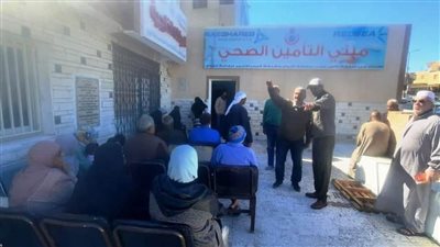 رئيس مدينة رأس غارب يتفقد انتظام العمل بمبنى التأمين الصحى الجديد 