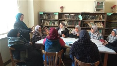 ثقافة المنيا تناقش دور المرأة  في تربية النشئ 