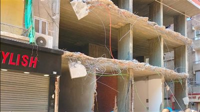 إزالة العقار المائل وسط سمالوط