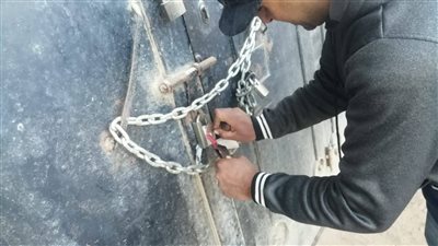   جهاز العاشر من رمضان: تحرير 122 محضرًا بغلق وتشمع وإزالة إشغالات (شاهد)