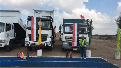 محافظ الإسماعيلية يتابع اصطفاف المعدات ومدى جاهزيتها لإزالة التعديات بالقصاصين الجديدة