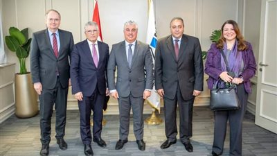 اقتصادية قناة السويس تستقبل السفير البلجيكي 