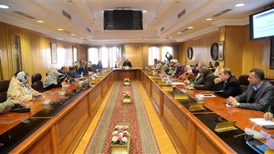 محافظ أسيوط يترأس إجتماع المجلس الاقليمي للسكان لشهر فبراير لاستعراض الجهود والخطط