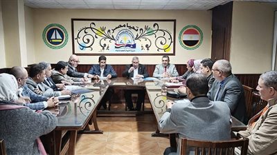 وكيل تعليم دمياط الجديد يجتمع مع مديري الإدارات التعليمية 