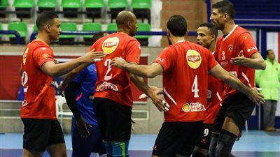 رجال طائرة الأهلي يواجه ايسترن كومباني في بطولة الدوري